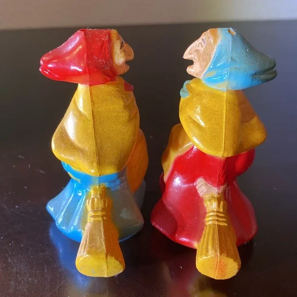 Vintage Witches Salt and Pepper Shakers JSNY Hong Kong (RARE) Disney - Picture 7 of 9